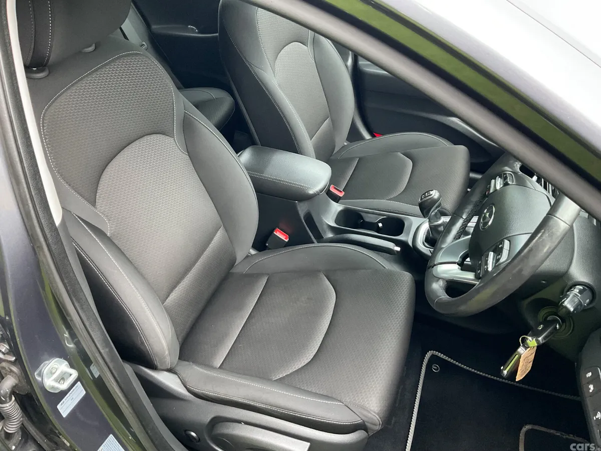 Hyundai i30 Hatchback, Diesel, 2017, Grey