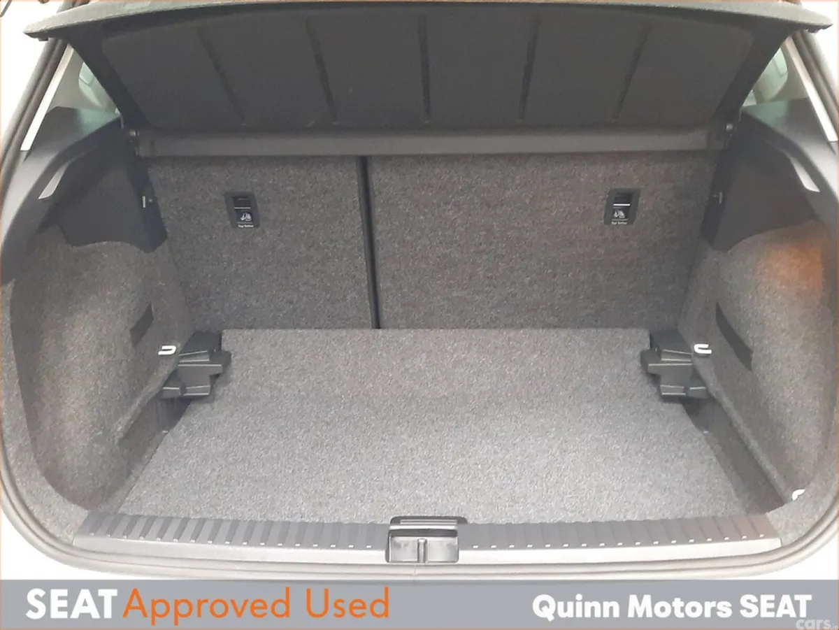 SEAT Arona Hatchback, Petrol, 2023, White