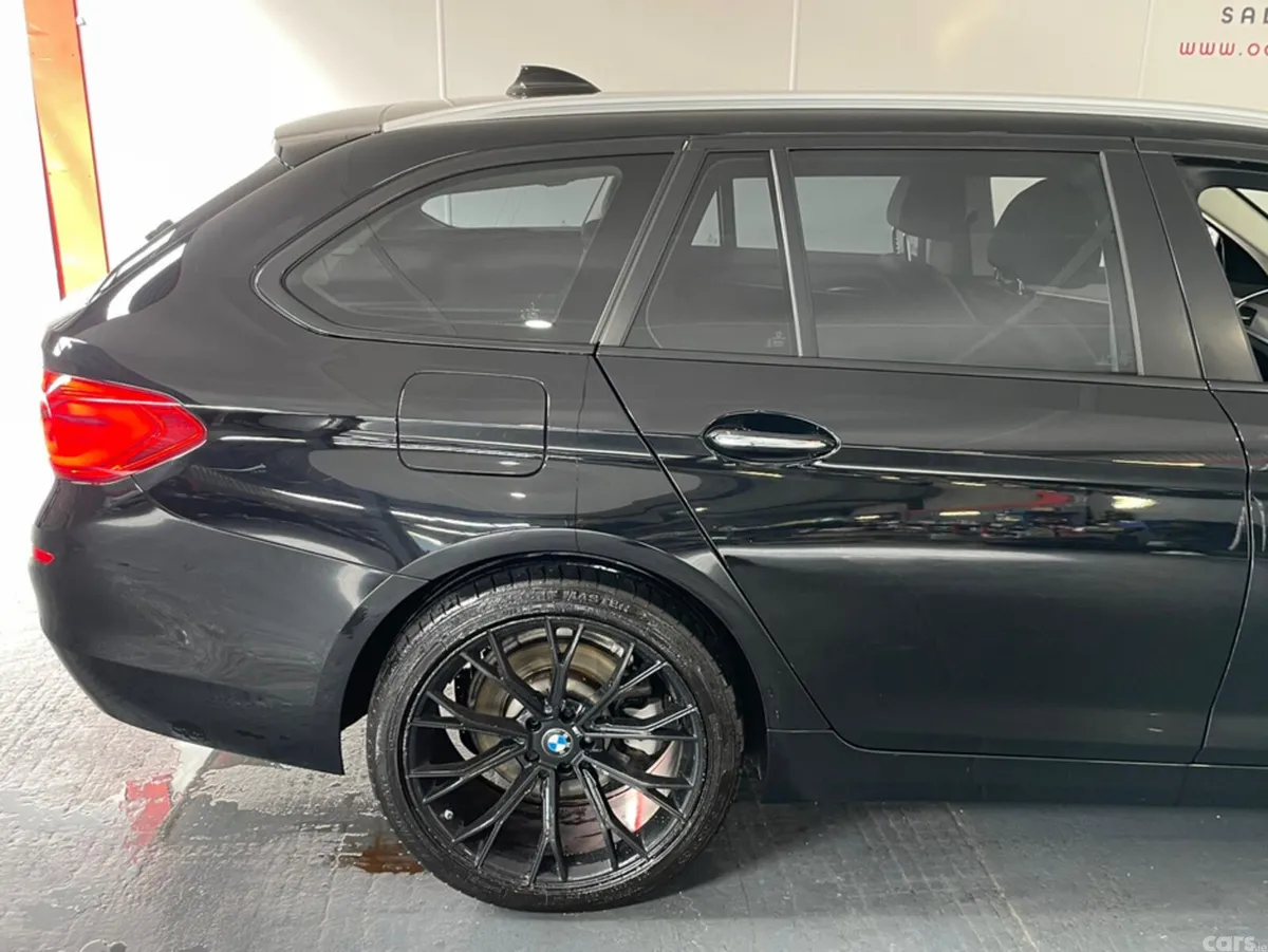 BMW 5-Series Estate, Diesel, 2018, Black