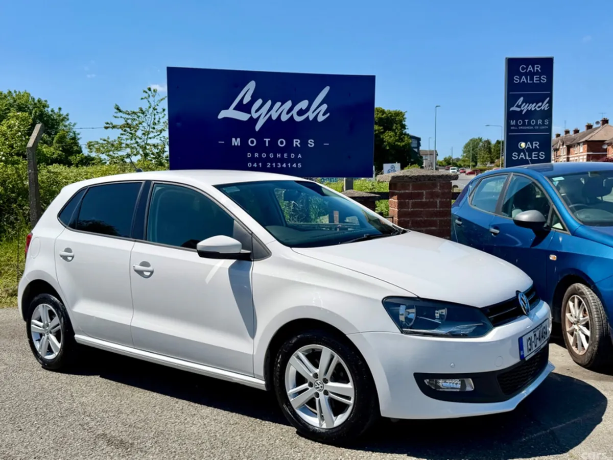 Volkswagen Polo Hatchback, Petrol, 2013, White