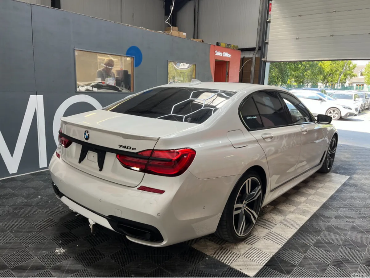 BMW 7-Series Saloon, Petrol Plug-in Hybrid, 2016, White