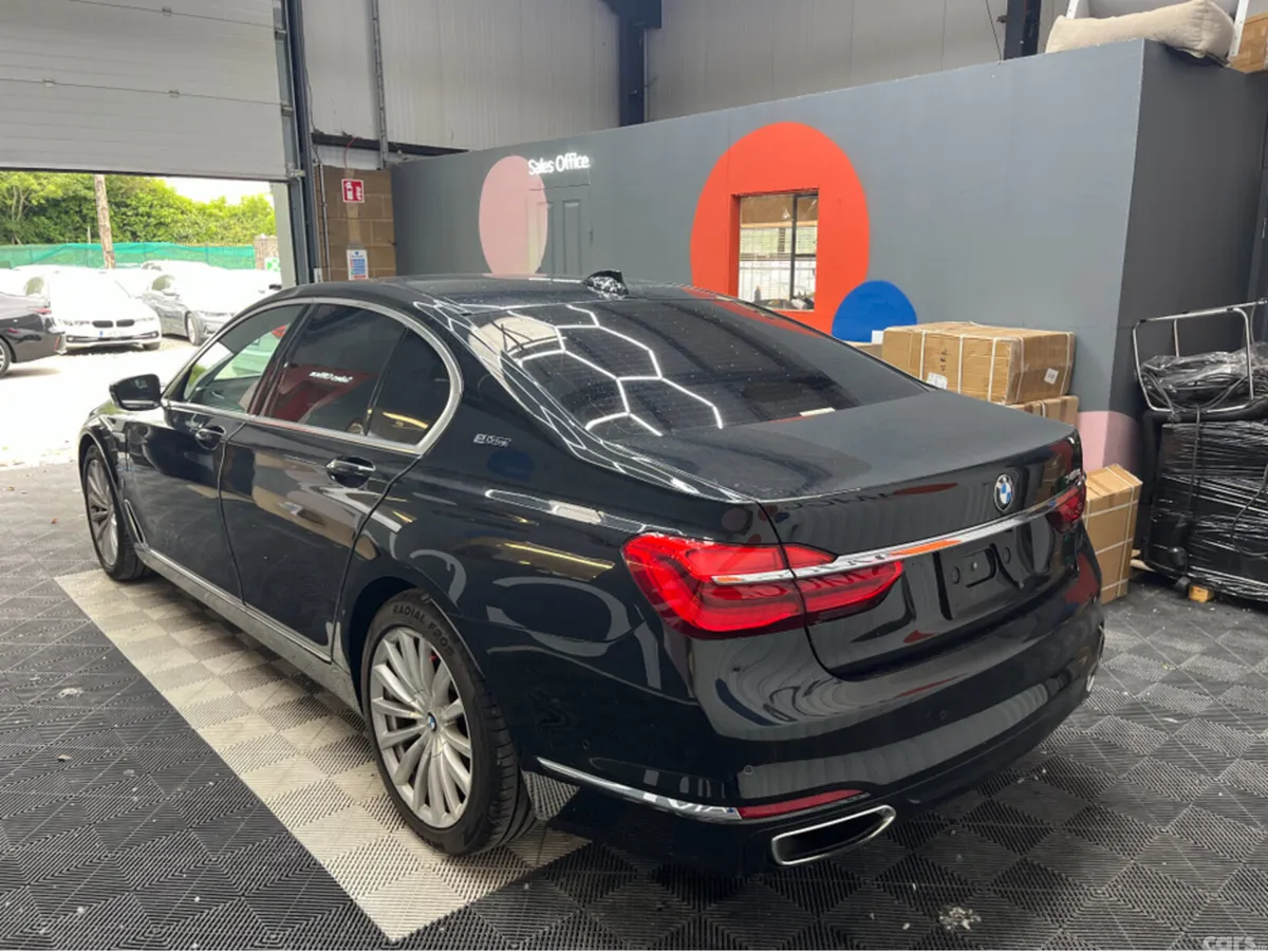 BMW 7-Series Saloon, Petrol Plug-in Hybrid, 2017, Black