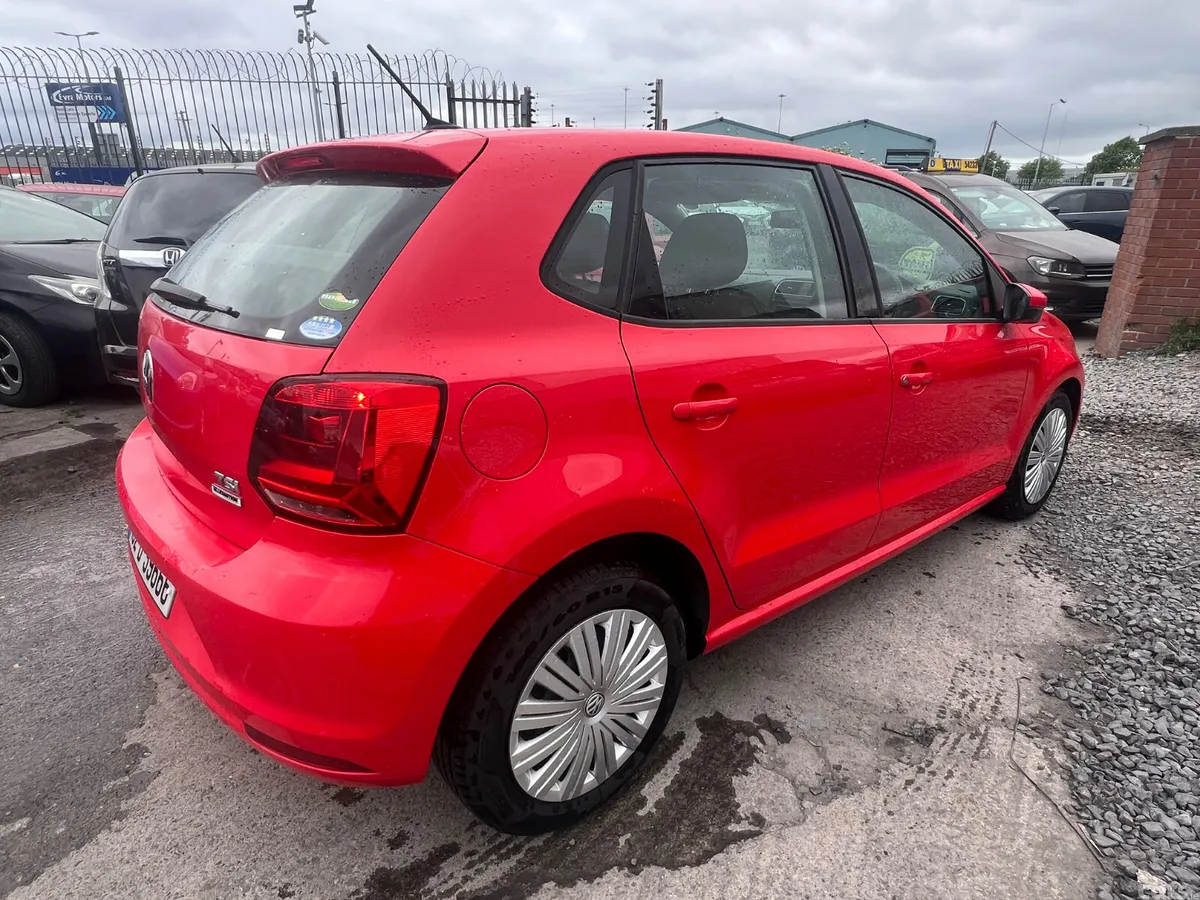 Volkswagen Polo Hatchback, Petrol, 2015, Red