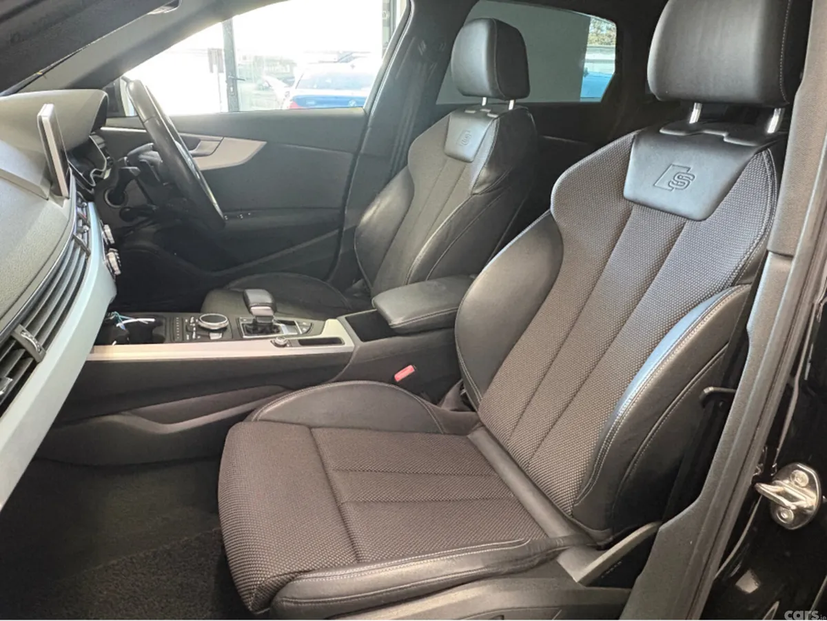 Audi A4 Saloon, Petrol, 2017, Black