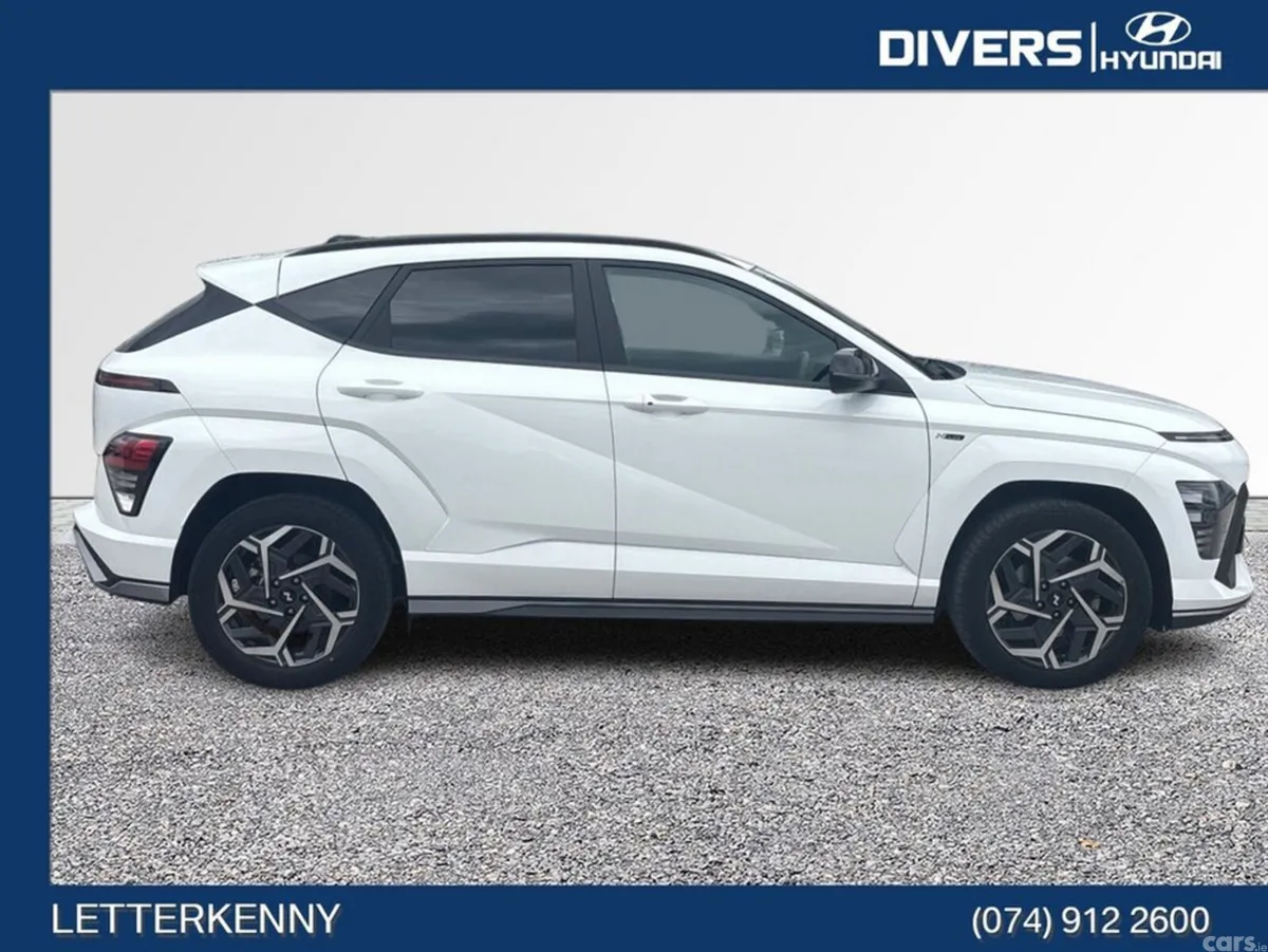 Hyundai KONA MPV, Petrol, 2024, White
