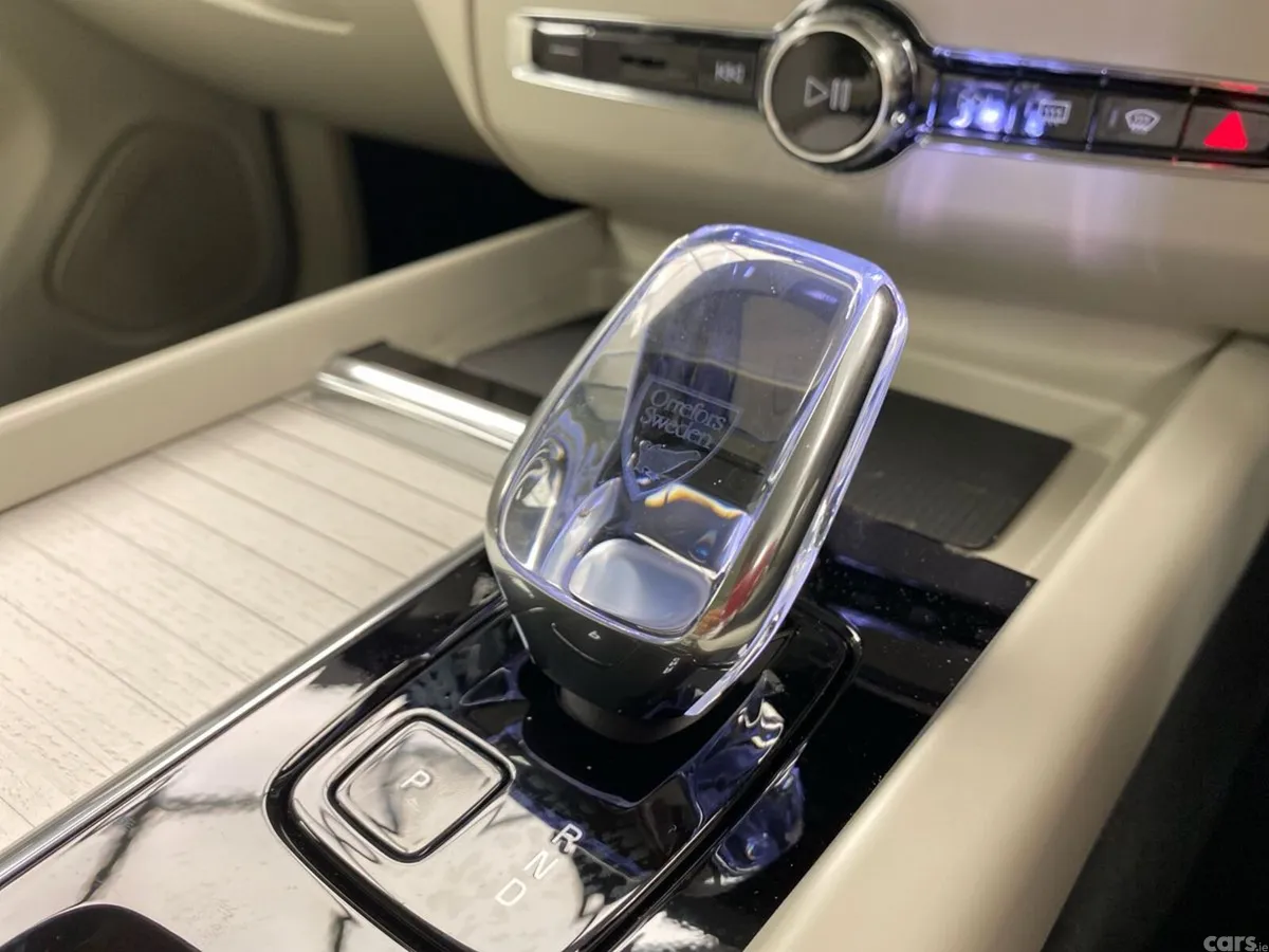Volvo XC60 SUV, Petrol Plug-in Hybrid, 2026, Blue