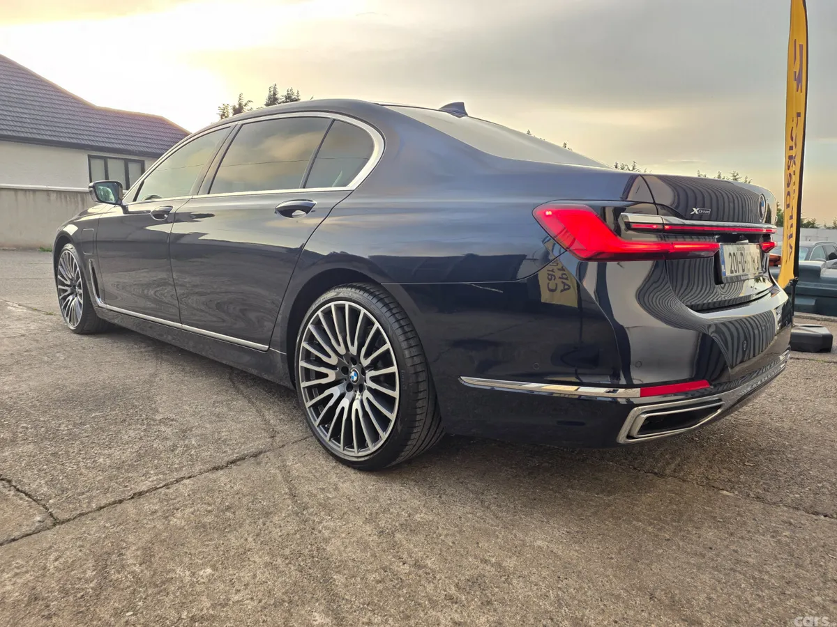 BMW 7-Series Saloon, Petrol Plug-in Hybrid, 2020, Blue