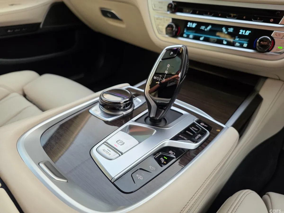 BMW 7-Series Saloon, Petrol Plug-in Hybrid, 2020, Blue