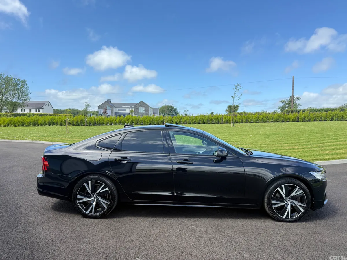 Volvo S90 Saloon, Petrol Hybrid, 2021, Black