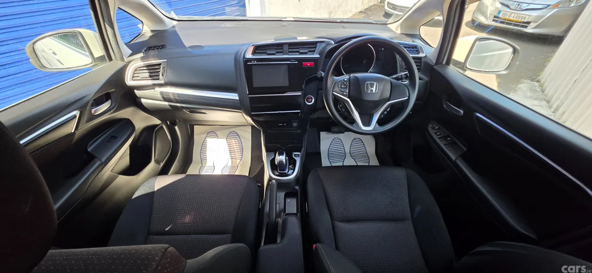 Honda Fit Hatchback, Petrol Hybrid, 2014, White