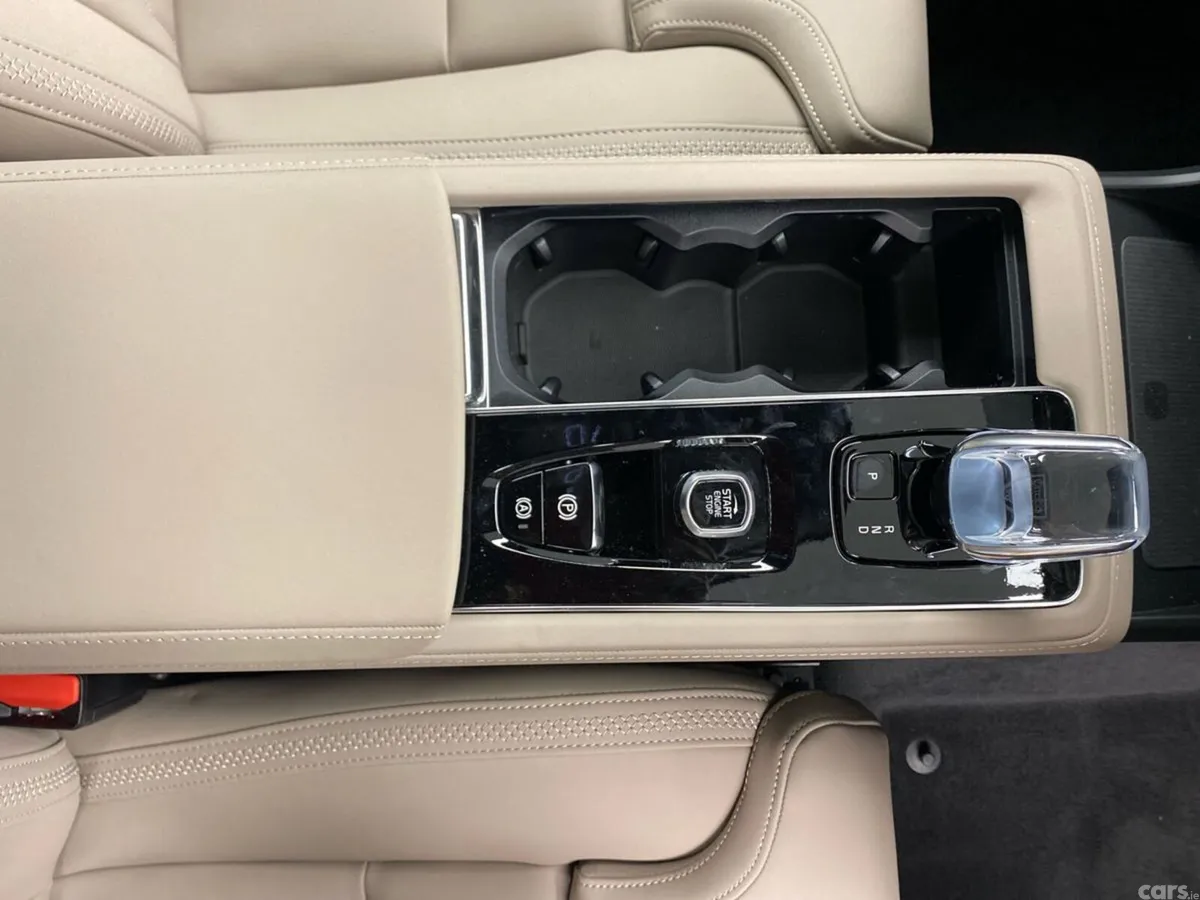Volvo XC90 SUV, Petrol Plug-in Hybrid, 2026, Black