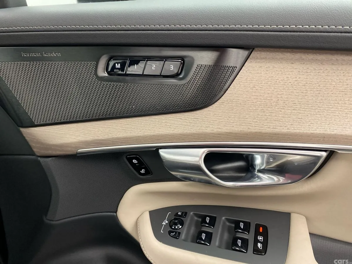 Volvo XC90 SUV, Petrol Plug-in Hybrid, 2026, Black