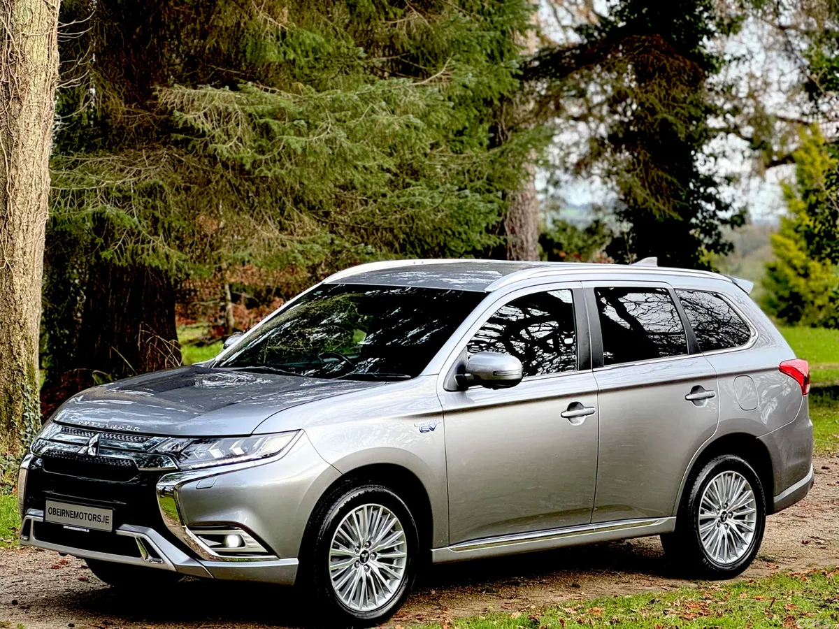 Mitsubishi Outlander SUV, Petrol Plug-in Hybrid, 2019, Grey