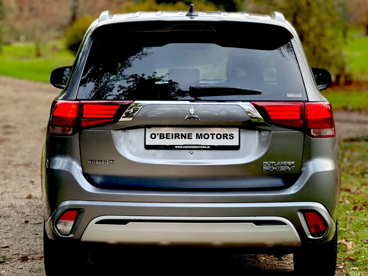 Mitsubishi Outlander SUV, Petrol Plug-in Hybrid, 2019, Grey