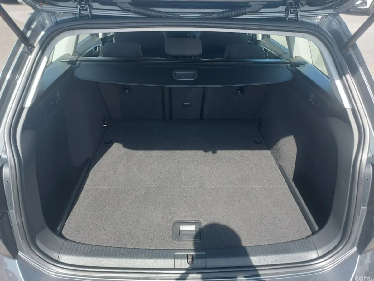 Volkswagen Golf Hatchback, Diesel, 2018, Grey