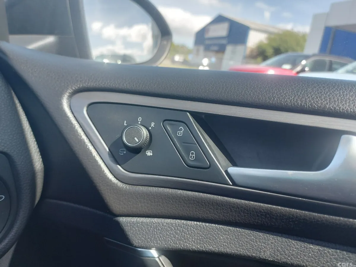 Volkswagen Golf Hatchback, Diesel, 2018, Grey