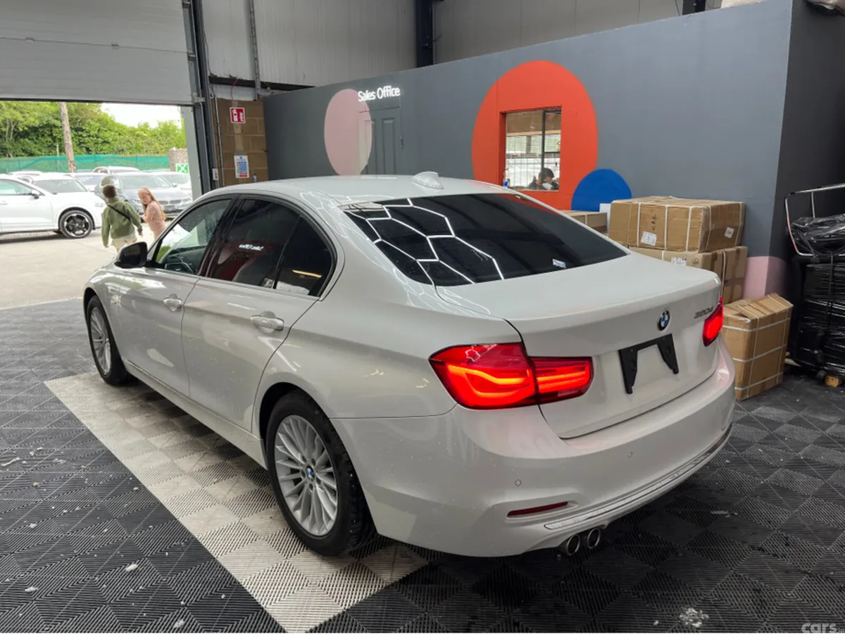 BMW 3-Series Saloon, Diesel, 2018, White