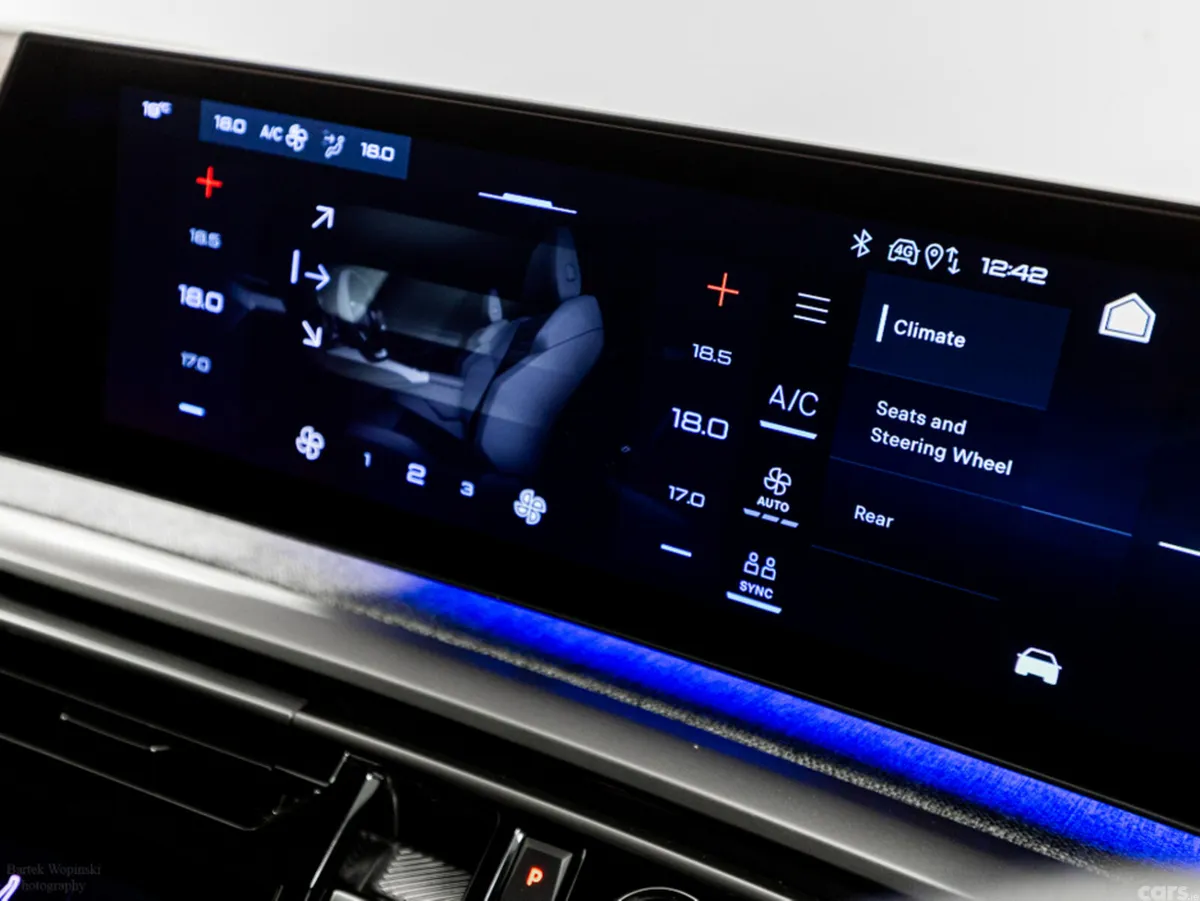 Peugeot 5008 SUV, Petrol Hybrid, 2025, White