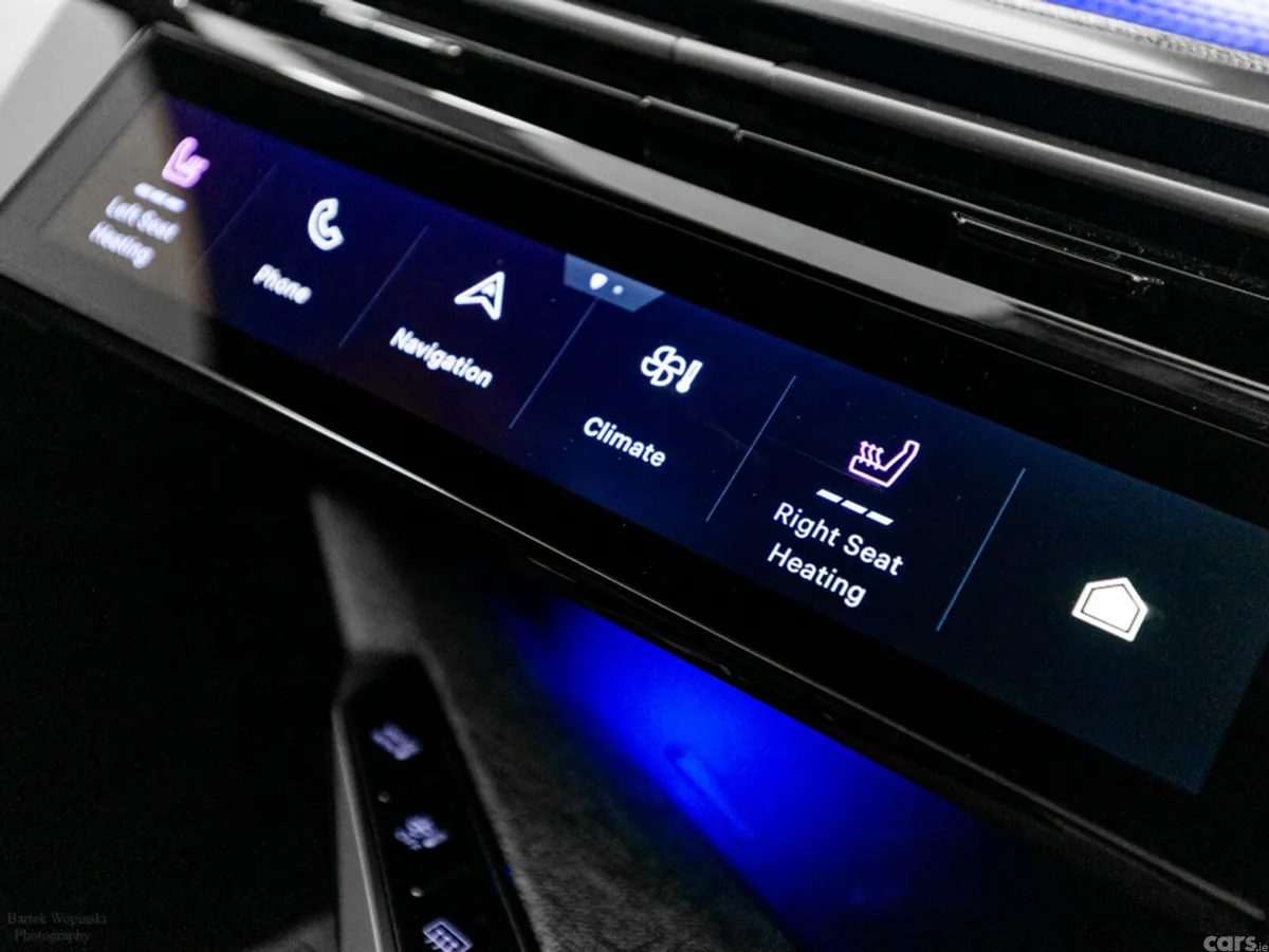 Peugeot 5008 SUV, Petrol Hybrid, 2025, White