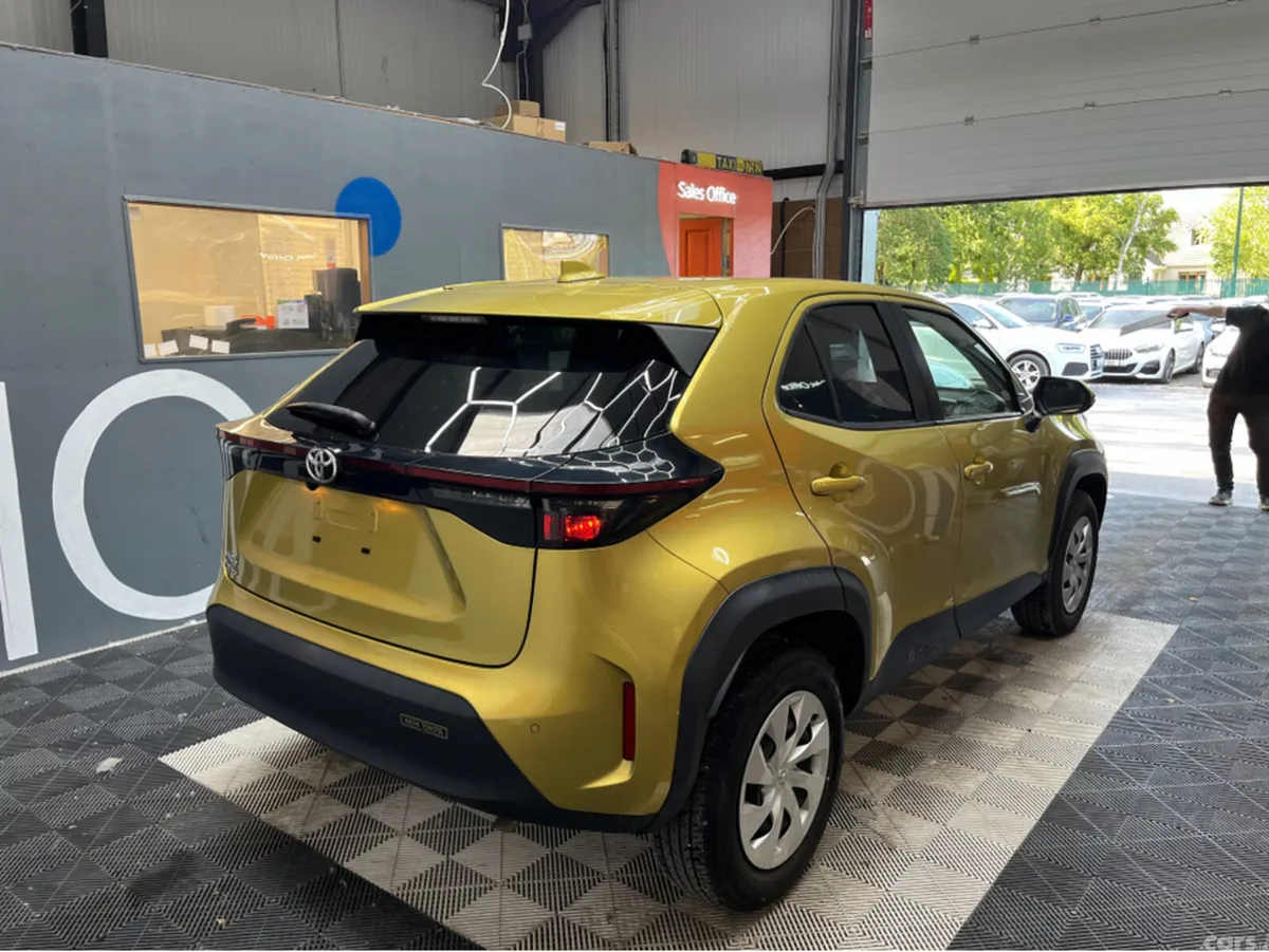 Toyota Yaris Cross SUV, Petrol, 2021, Yellow