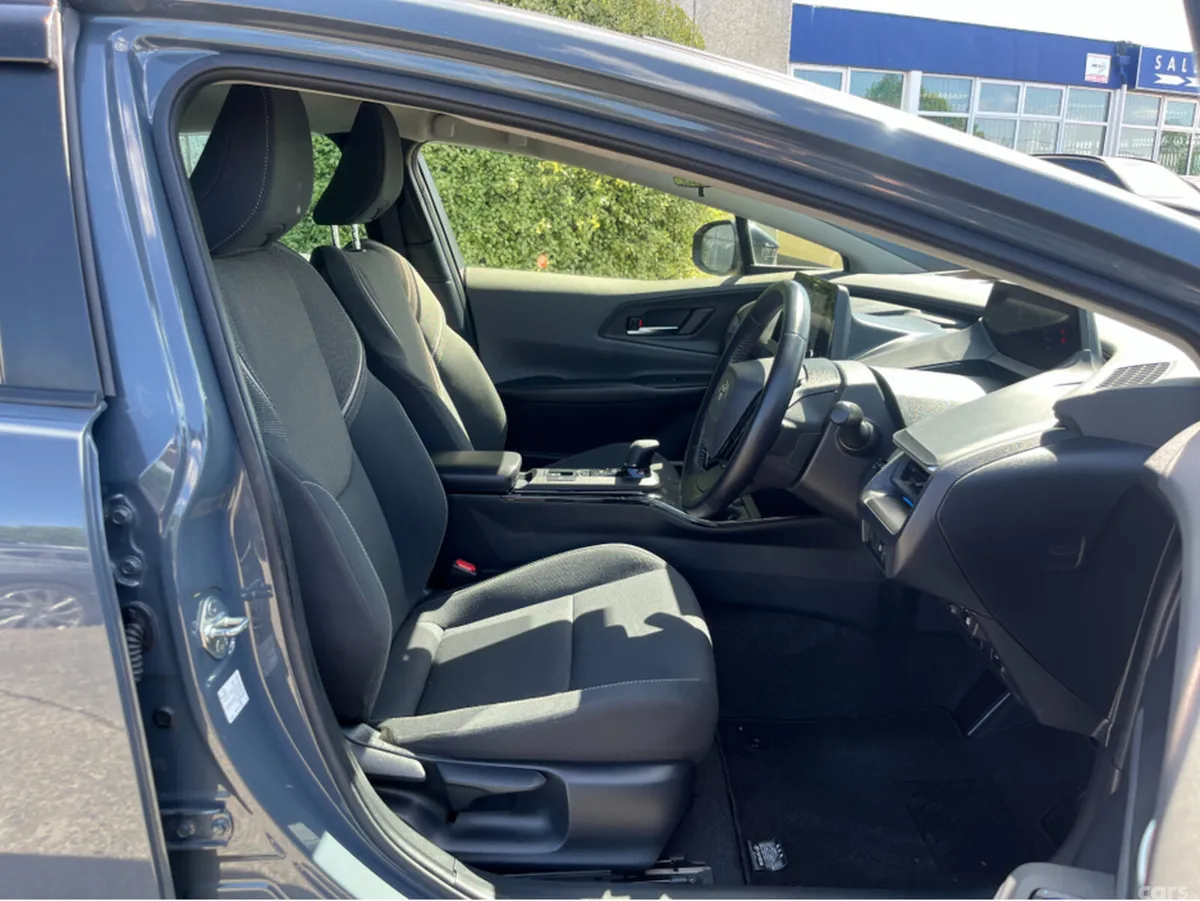 Toyota Prius Saloon, Petrol Hybrid, 2023, Grey