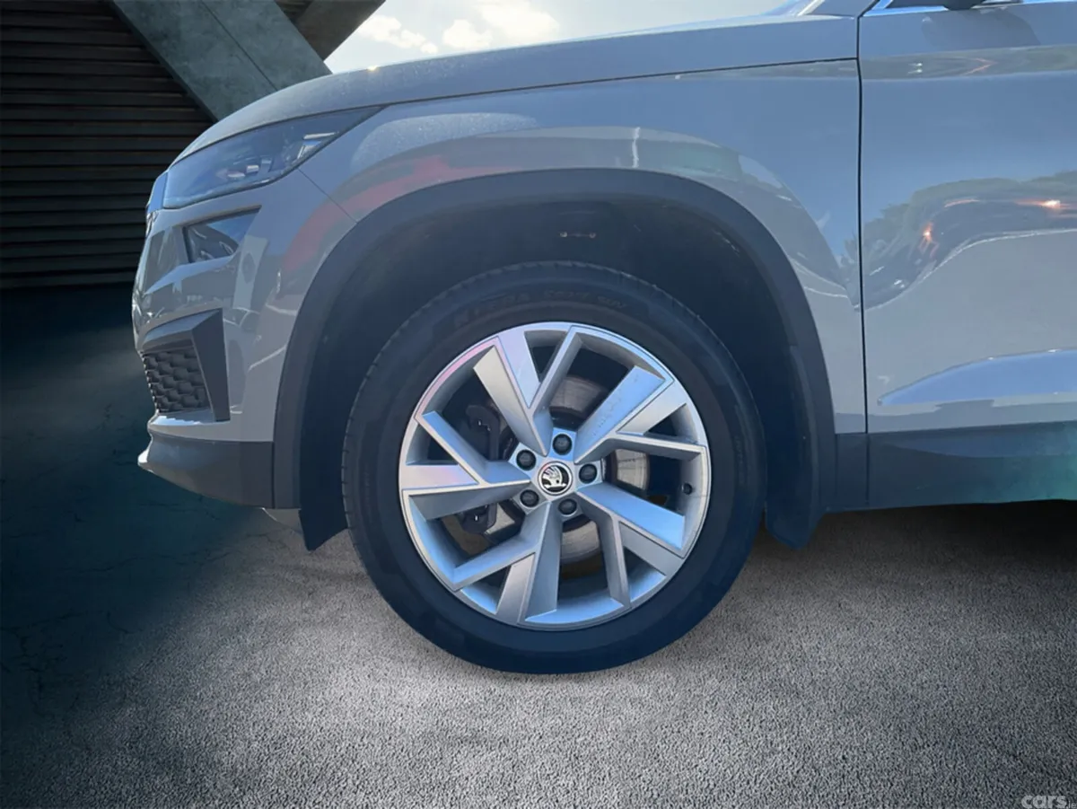 Skoda Kodiaq Estate, Diesel, 2024, Grey
