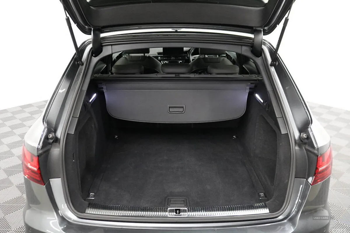 Audi A4 Estate, Diesel, 2023, Grey
