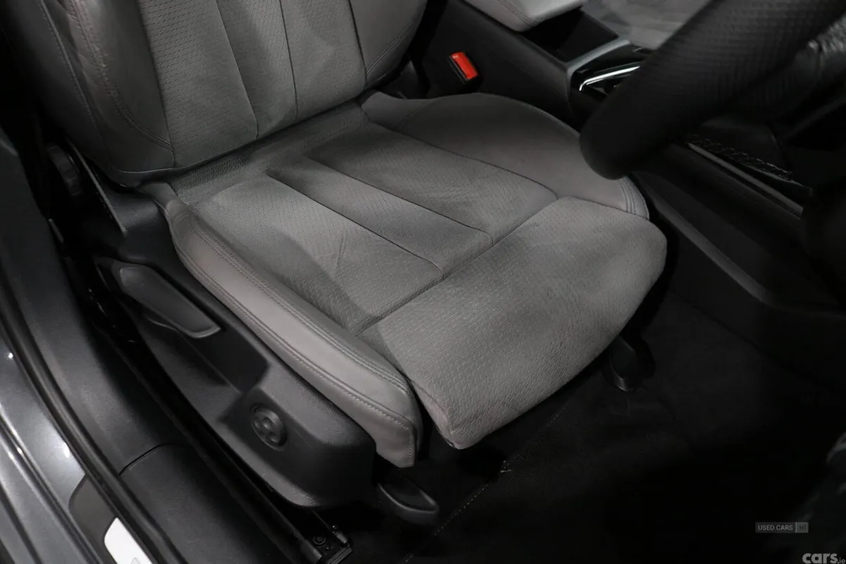 Audi A4 Estate, Diesel, 2023, Grey