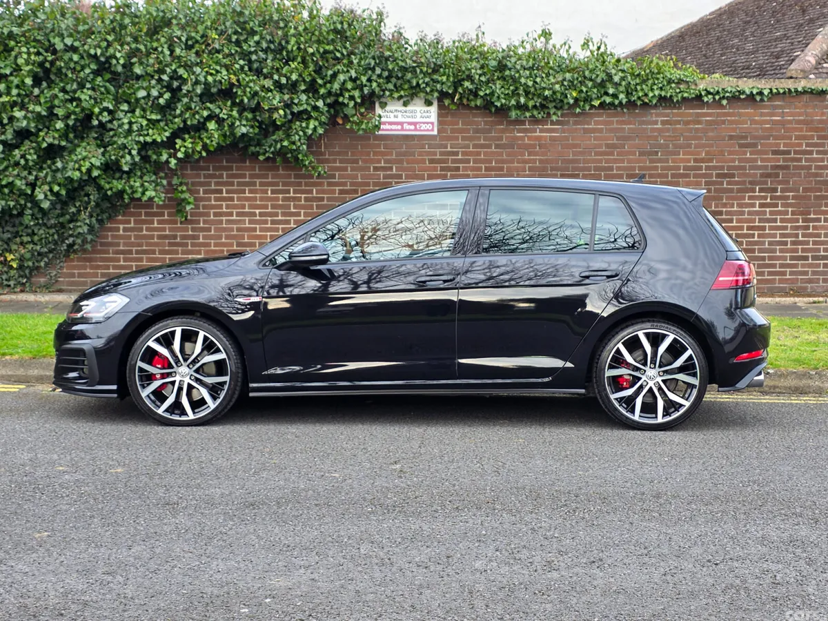 Volkswagen Golf Hatchback, Petrol, 2020, Black