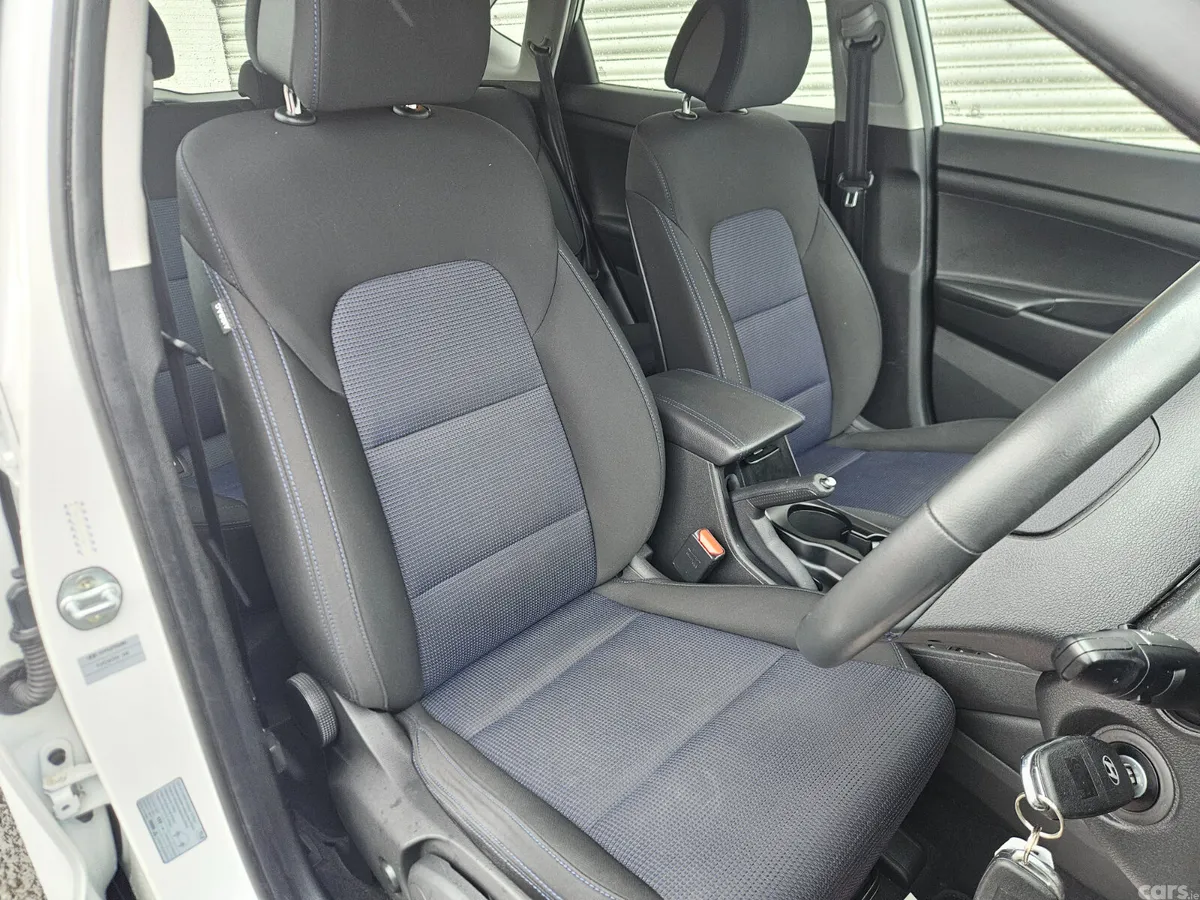 Hyundai Tucson SUV, Diesel, 2016, White