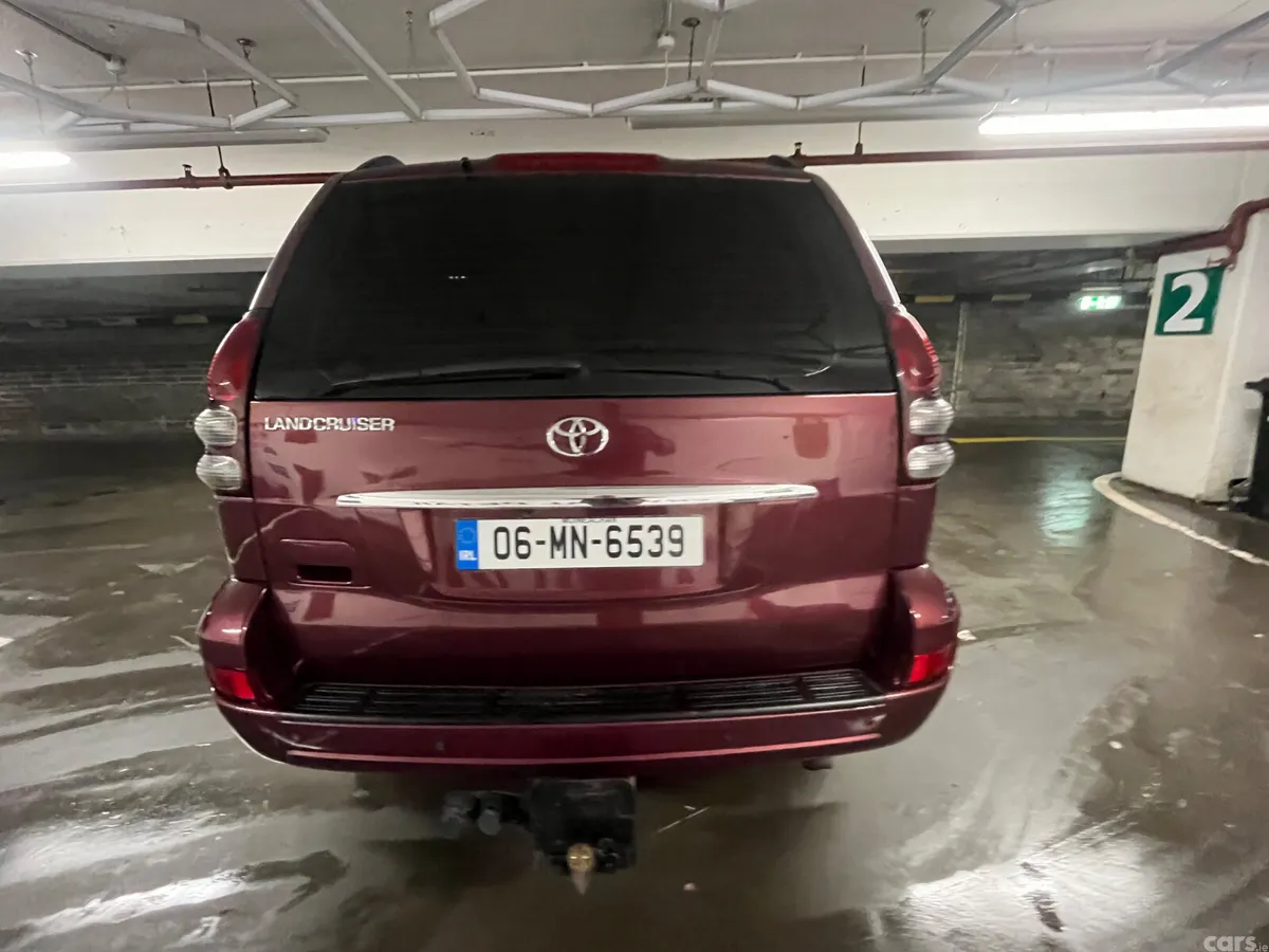 Toyota Land Cruiser SUV, Diesel, 2006, Red