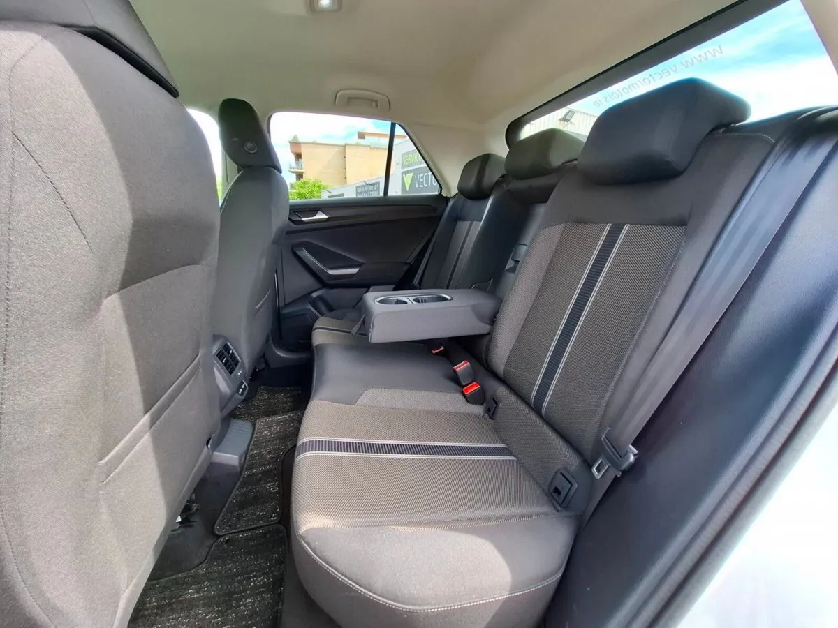 Volkswagen T-Roc SUV, Diesel, 2021, White