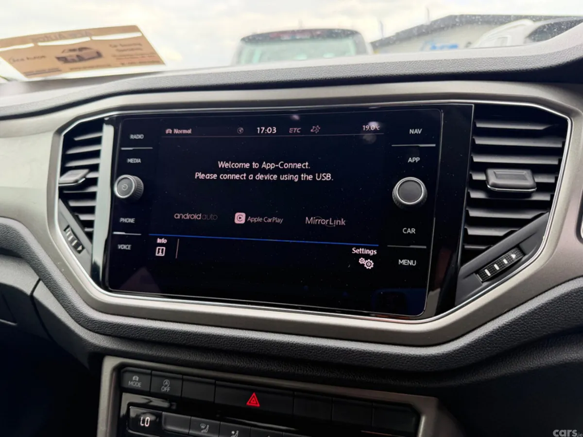 Volkswagen T-Roc SUV, Diesel, 2021, Black