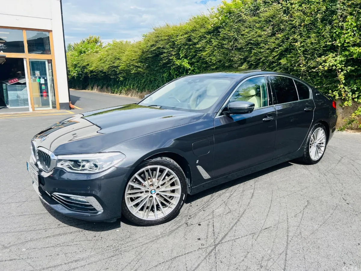 BMW 5-Series Saloon, Petrol Plug-in Hybrid, 2017, Grey