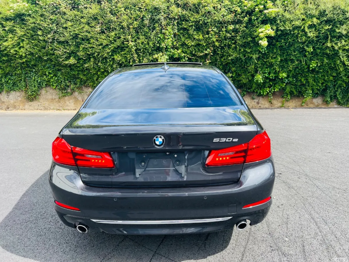 BMW 5-Series Saloon, Petrol Plug-in Hybrid, 2017, Grey