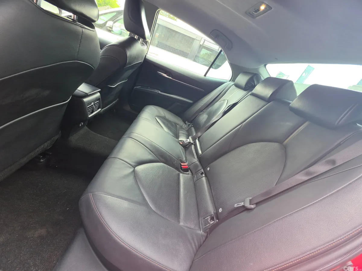 Toyota Camry Saloon, Petrol Hybrid, 2021, Red