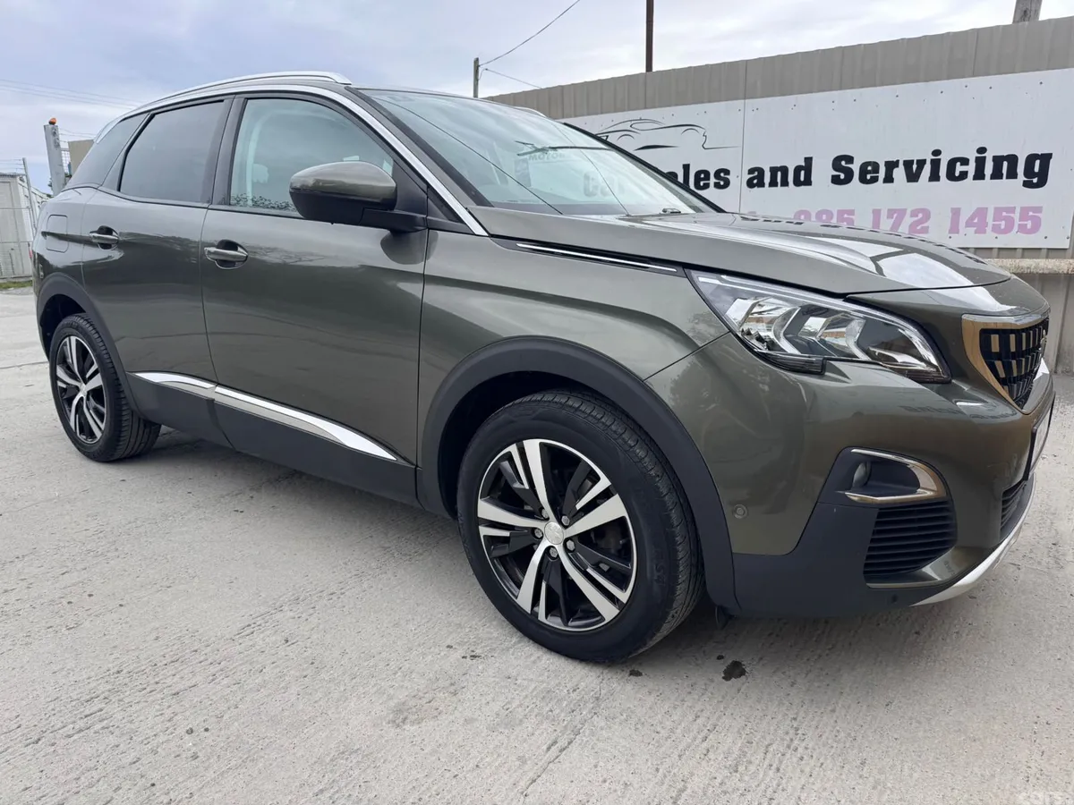 Peugeot 3008 MPV, Petrol, 2019, Grey