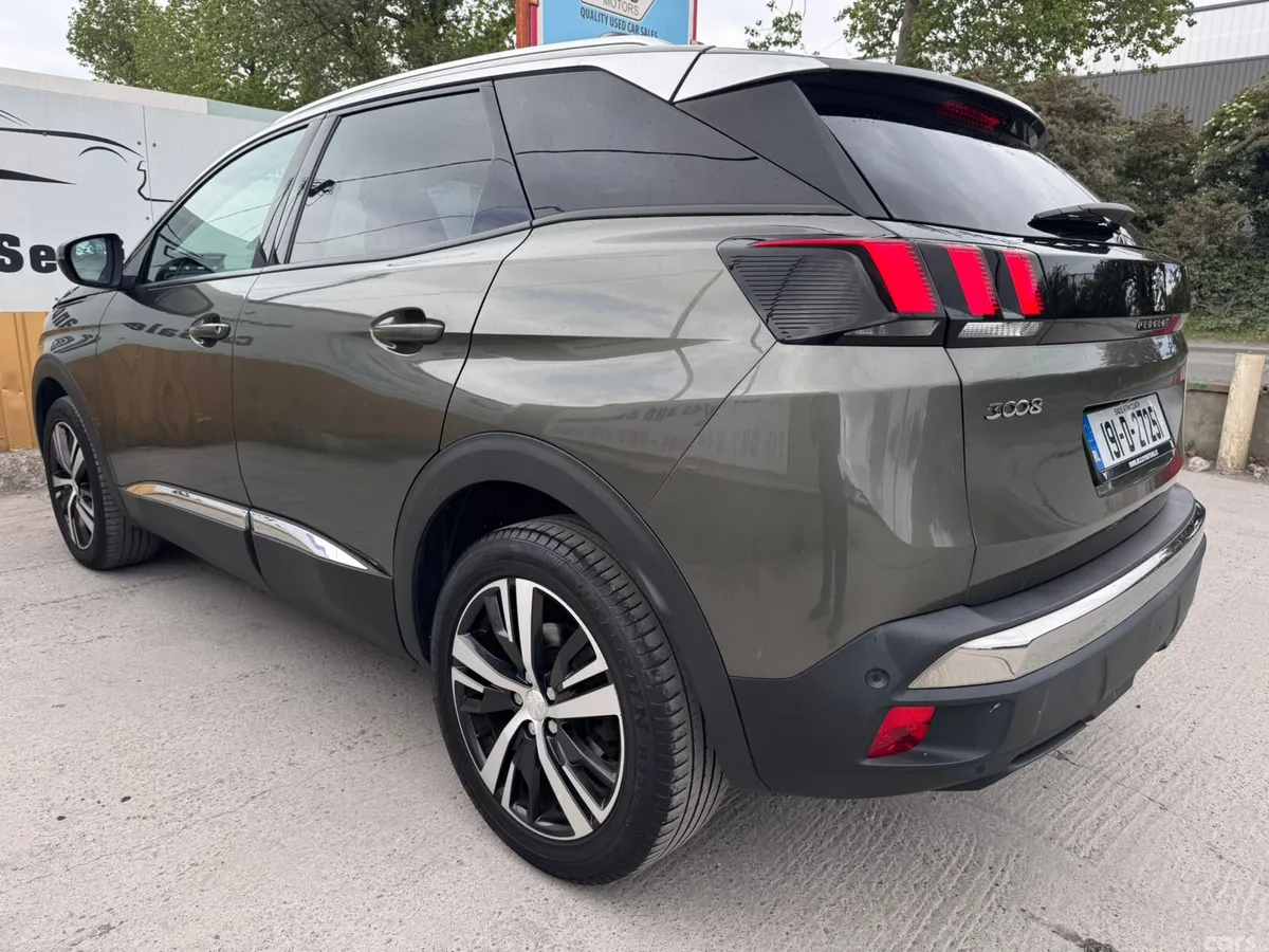 Peugeot 3008 MPV, Petrol, 2019, Grey