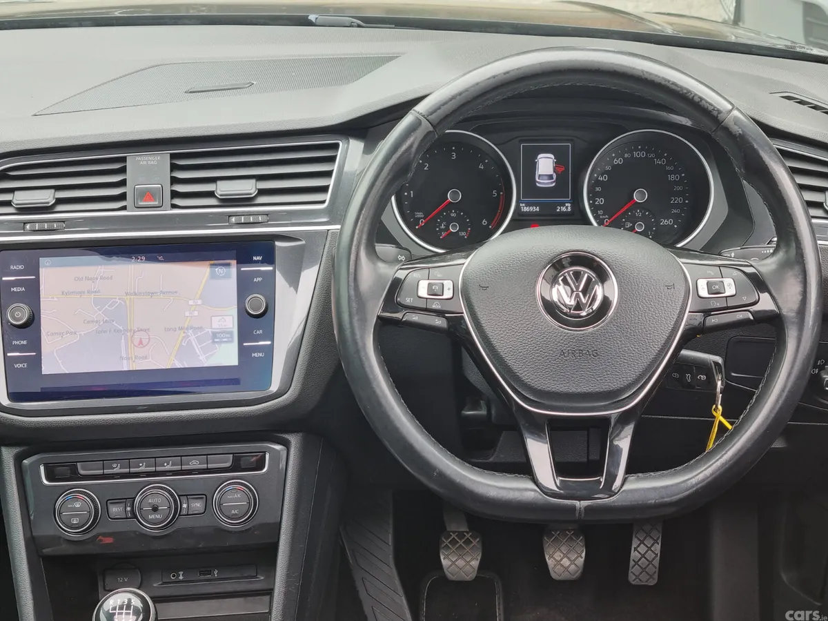 Volkswagen Tiguan SUV, Diesel, 2018, Black