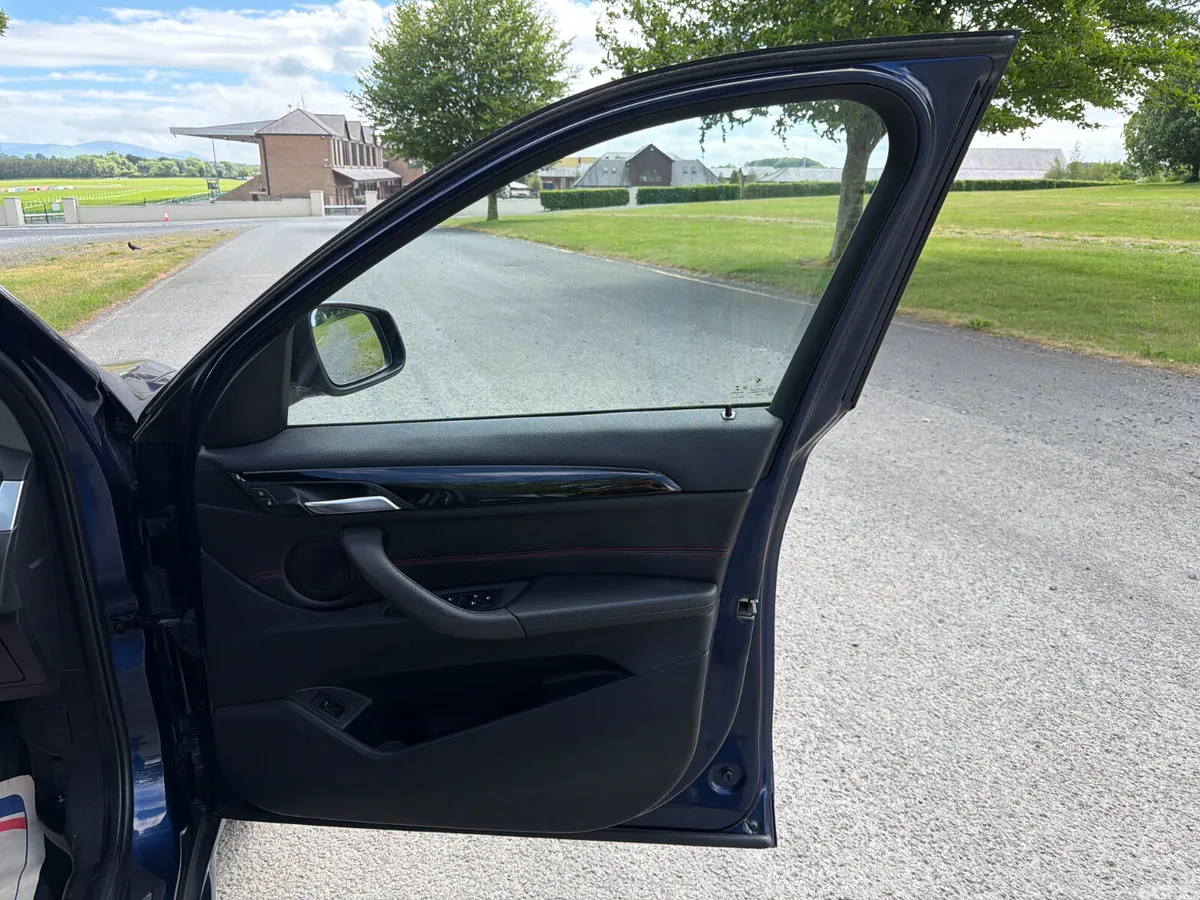 BMW X1 Estate, Diesel, 2019, Blue