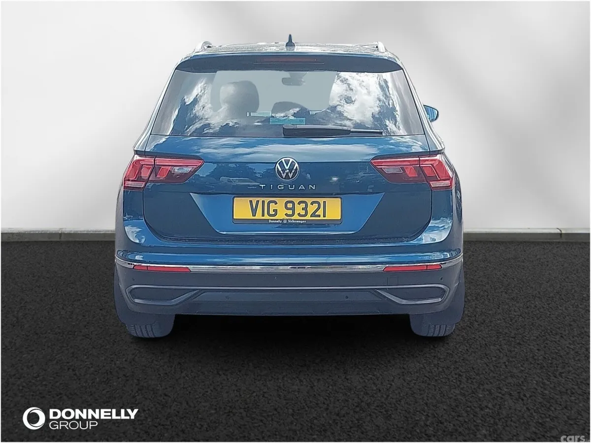 Volkswagen Tiguan Estate, Diesel, 2022, Blue