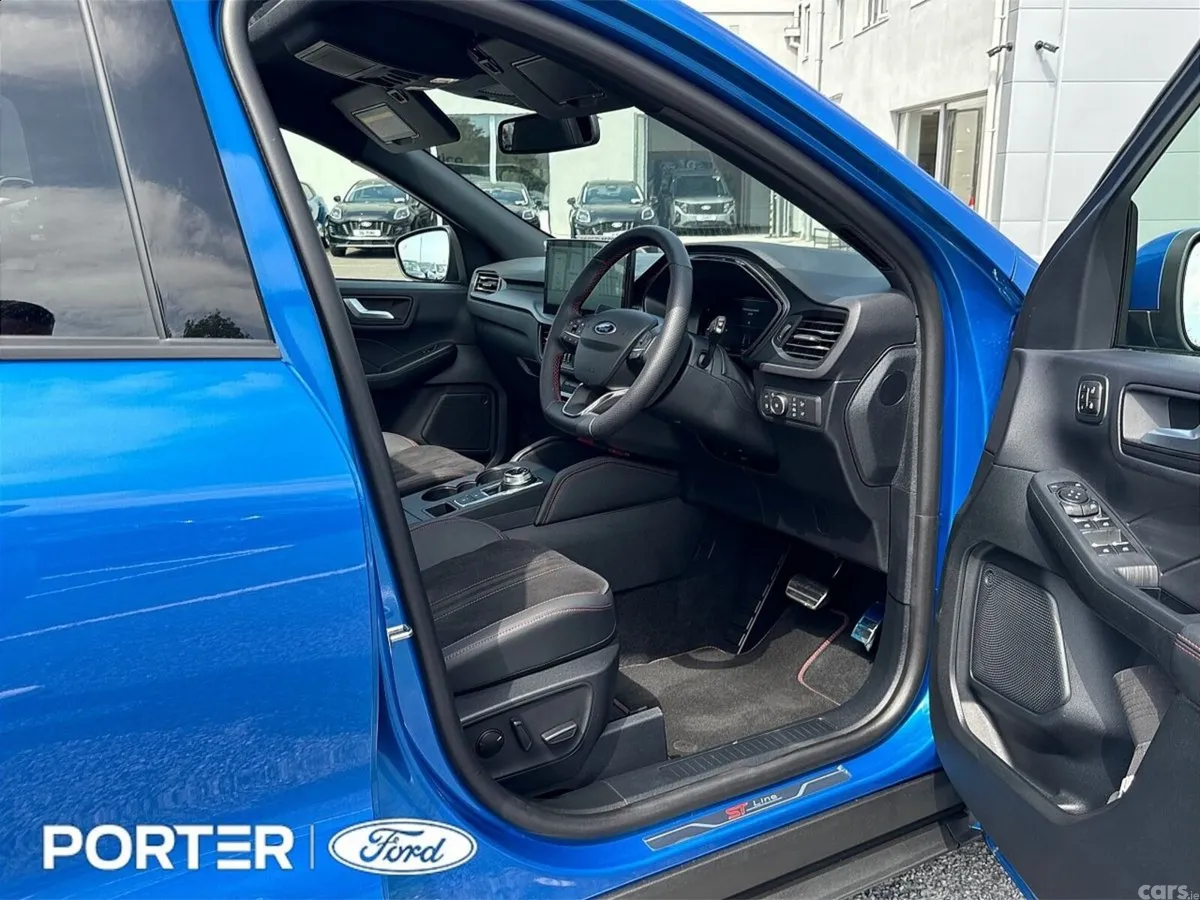 Ford Kuga SUV, Petrol Plug-in Hybrid, 2026, Blue