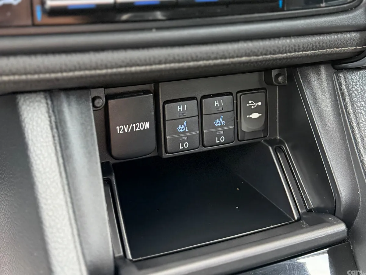 Toyota Corolla Saloon, Diesel, 2017, White