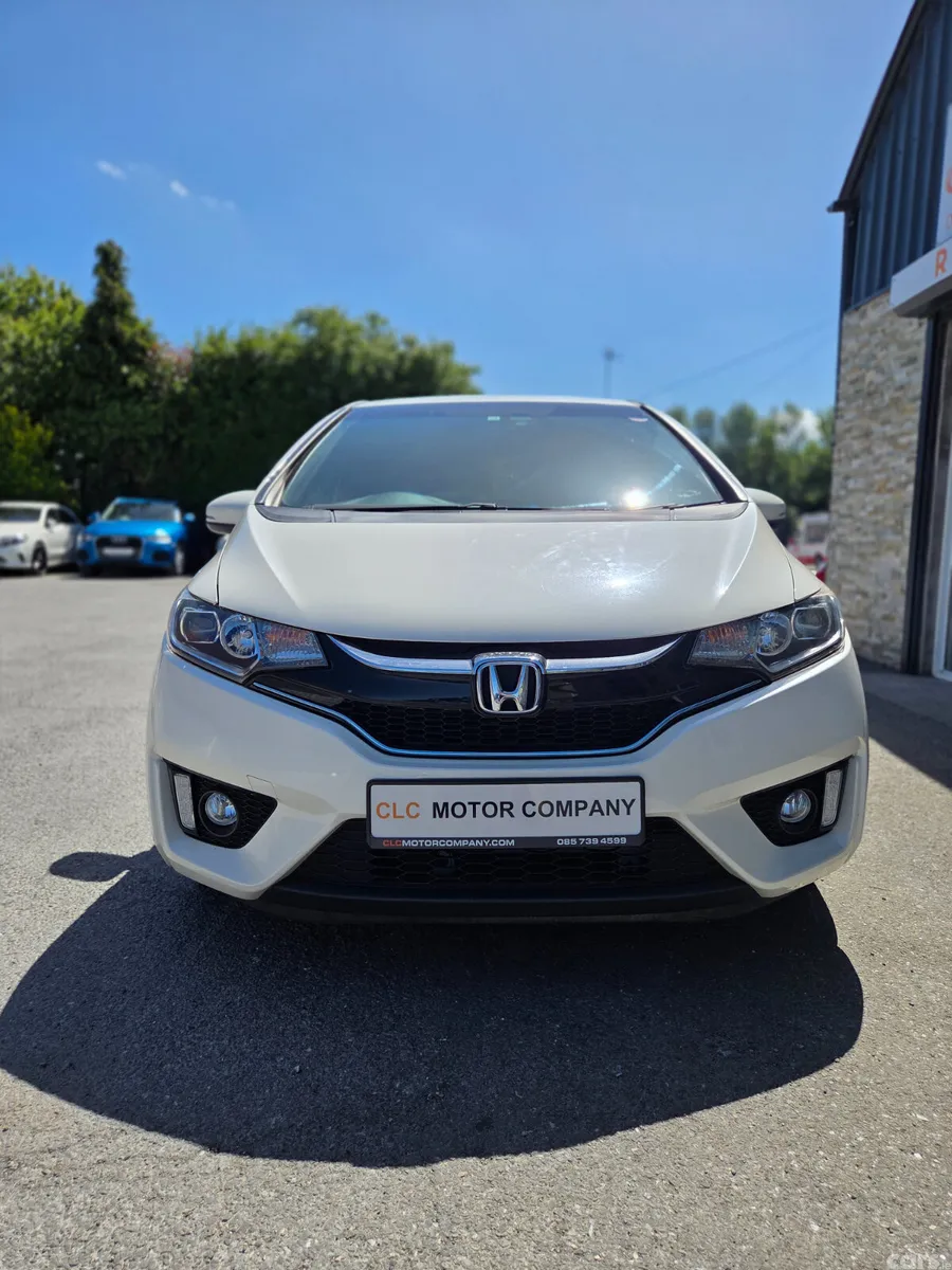 Honda Fit Hatchback, Petrol Hybrid, 2016, White
