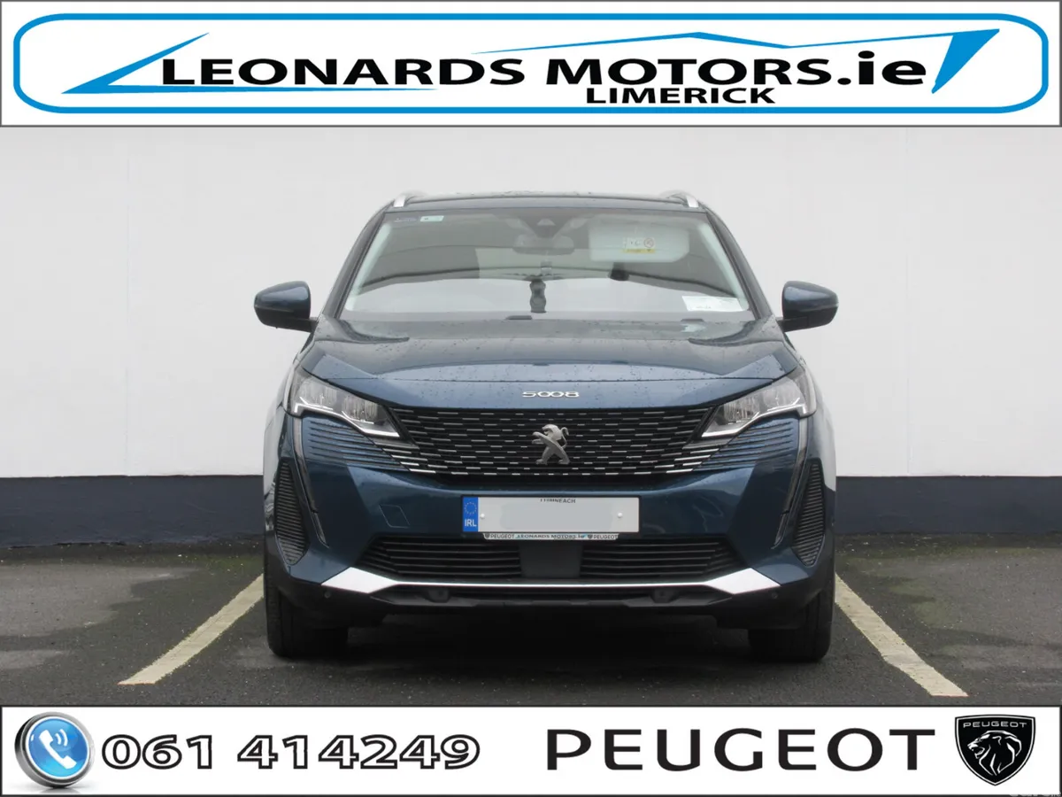 Peugeot 5008 MPV, Diesel, 2023, Blue