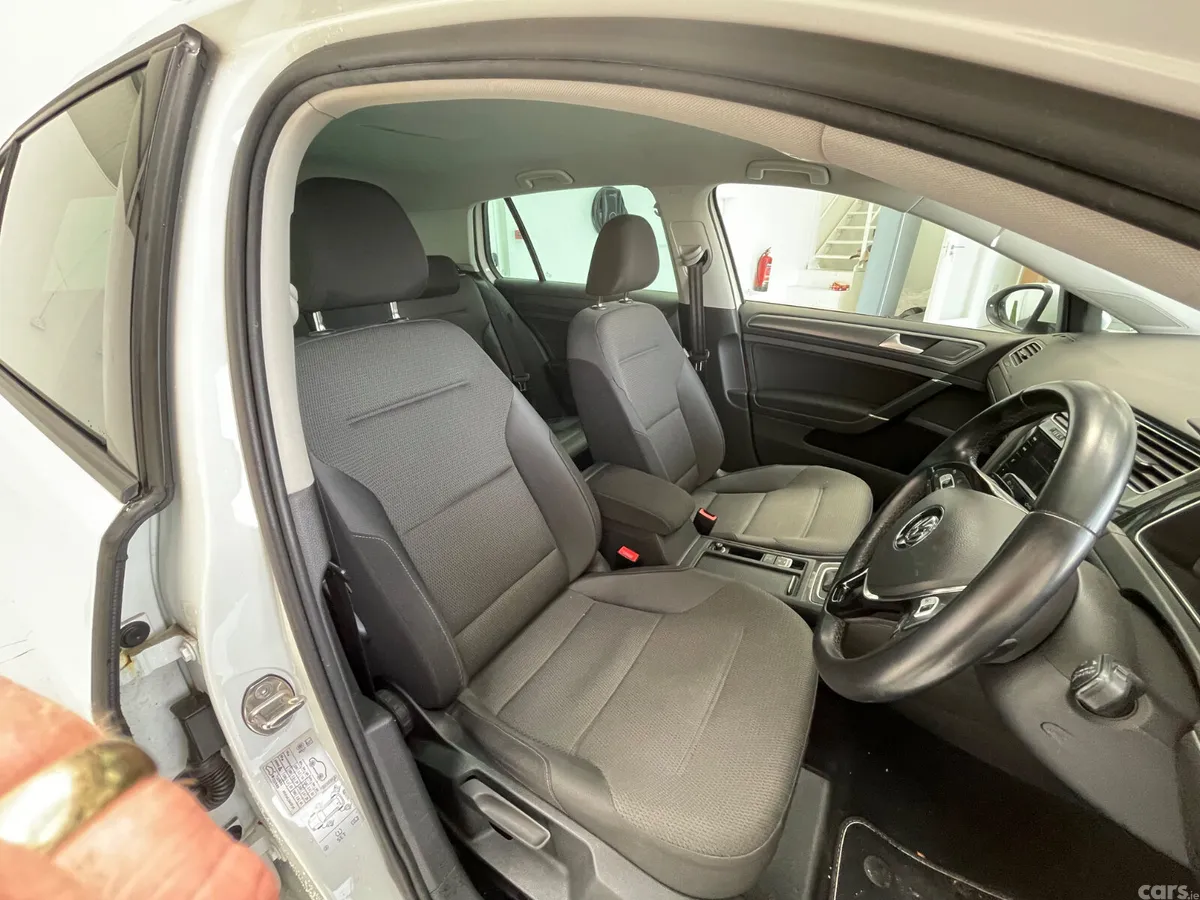 Volkswagen Golf Hatchback, Petrol, 2019, White