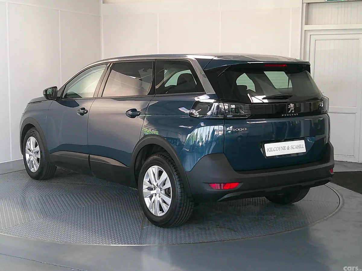 Peugeot 5008 SUV, Diesel, 2022, Blue