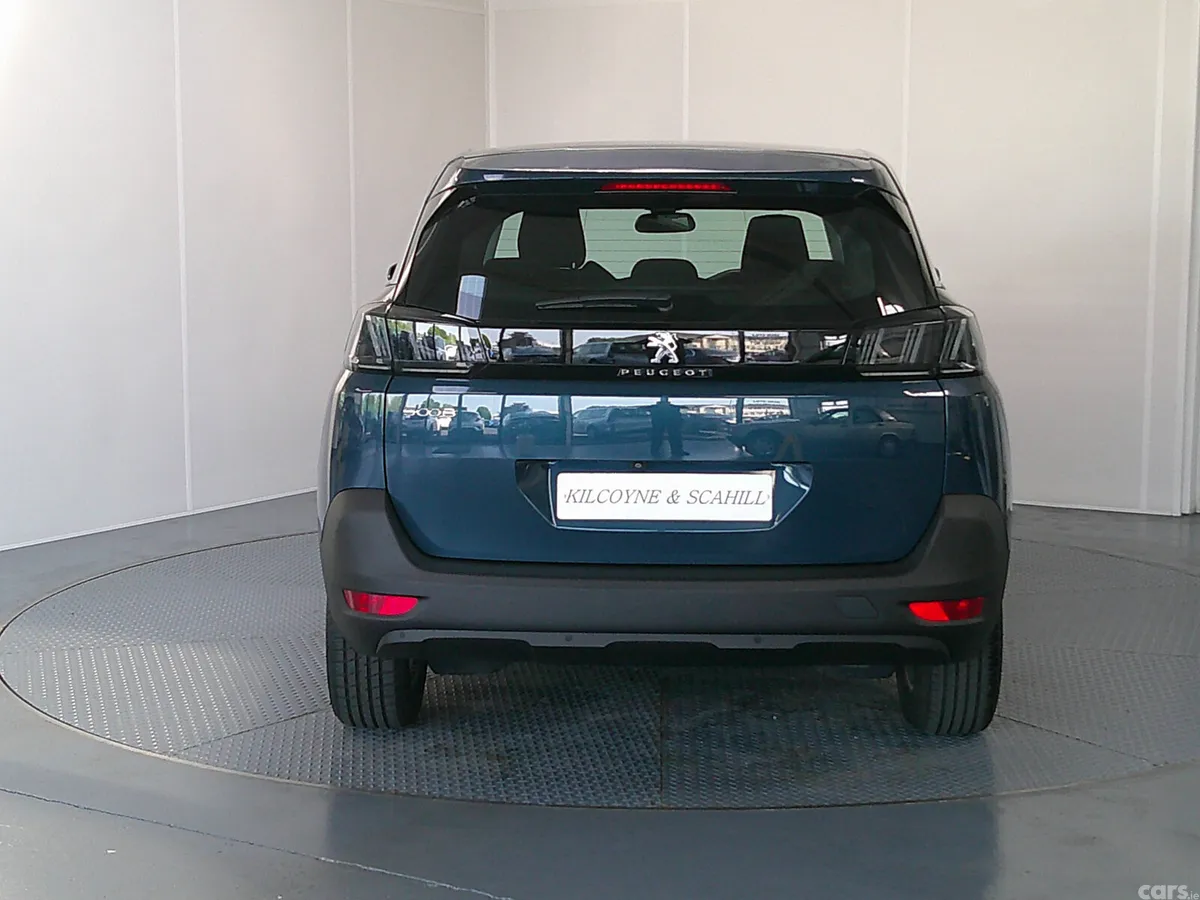 Peugeot 5008 SUV, Diesel, 2022, Blue
