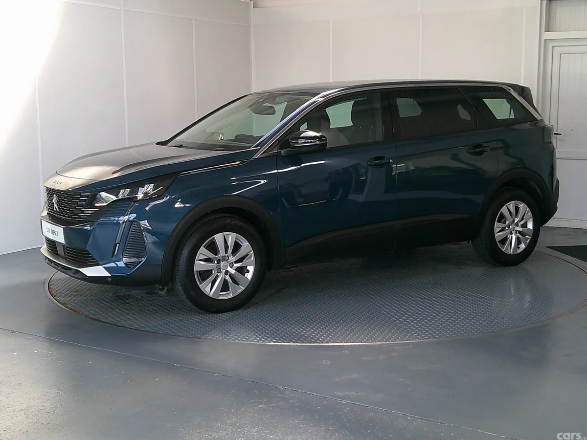 Peugeot 5008 SUV, Diesel, 2022, Blue