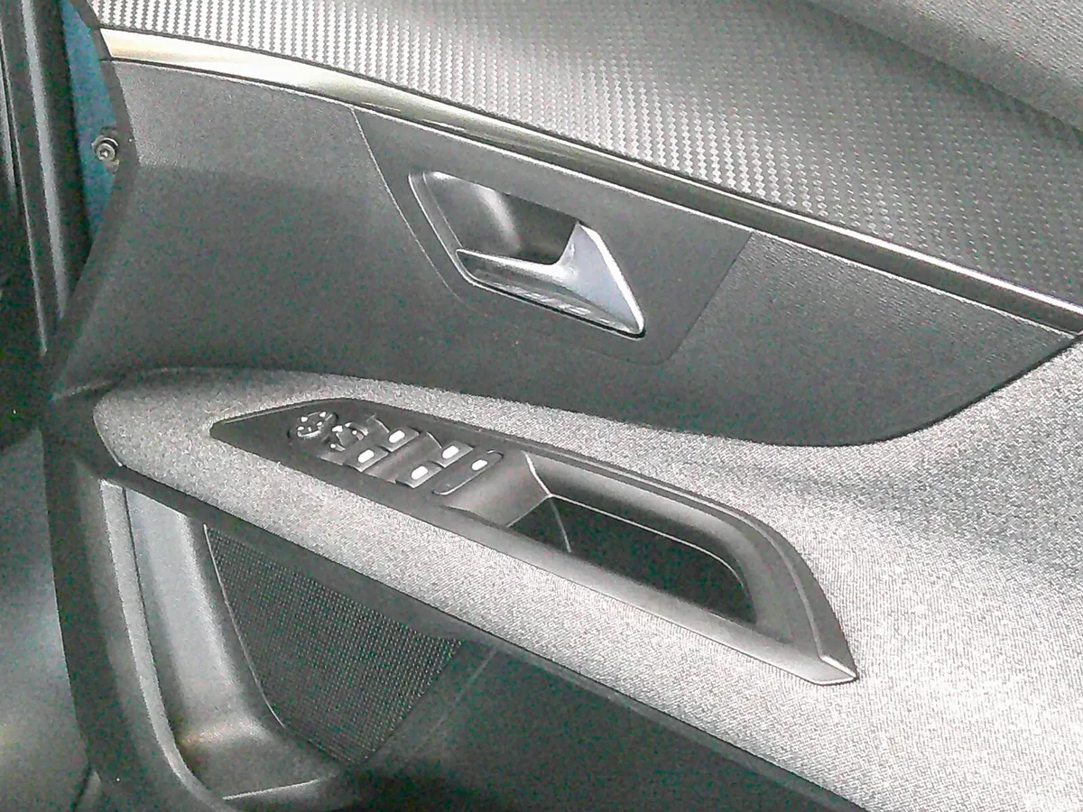 Peugeot 5008 SUV, Diesel, 2022, Blue